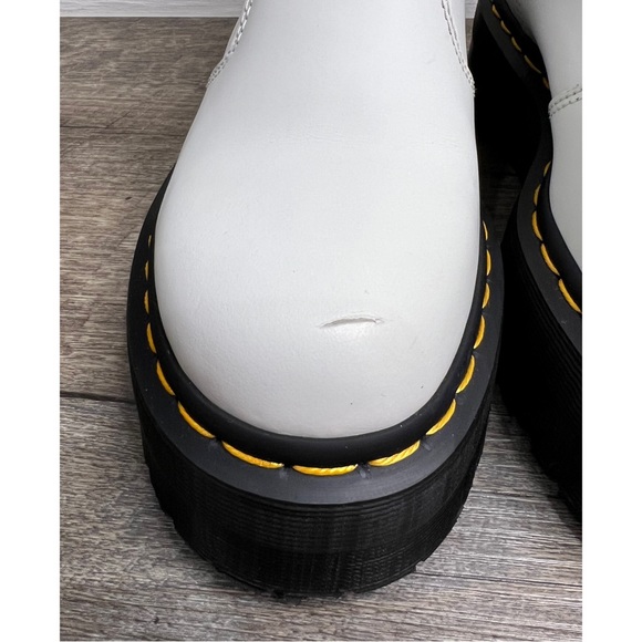 NEW Dr. Martens 2976 Quad Platform Chelsea Boot White Smooth Leather US 7 - Picture 9 of 11